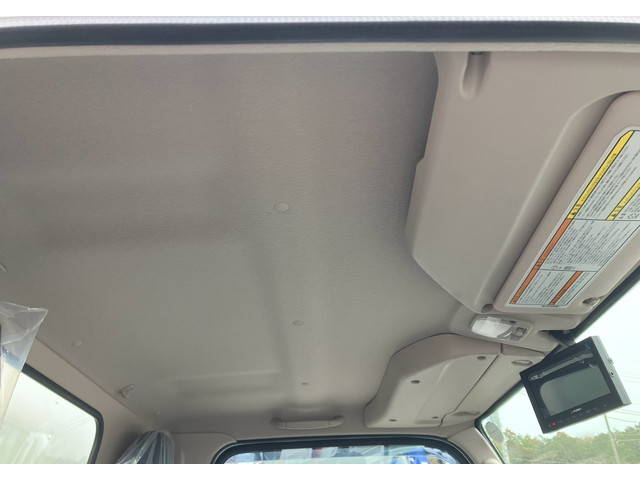 三菱ふそうキャンターアルミバン小型（2t・3t）[写真25]