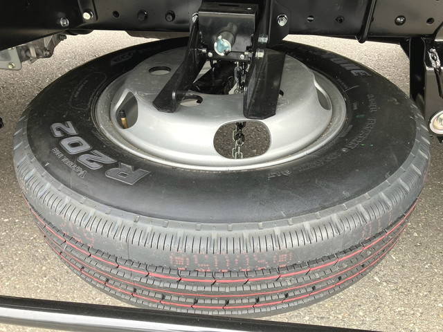 三菱ふそうキャンターアルミバン小型（2t・3t）[写真35]