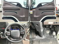 三菱ふそうキャンターアルミバン小型（2t・3t）[写真18]