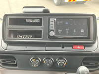 三菱ふそうキャンターアルミバン小型（2t・3t）[写真30]