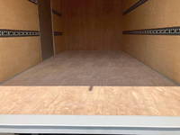 三菱ふそうキャンターアルミバン小型（2t・3t）[写真12]