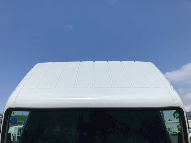 三菱ふそうキャンターアルミバン小型（2t・3t）[写真22]