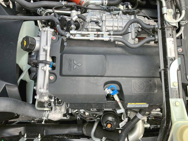 三菱ふそうキャンターアルミバン小型（2t・3t）[写真24]