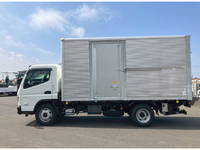 三菱ふそうキャンターアルミバン小型（2t・3t）[写真05]