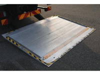 いすゞエルフアルミバン小型（2t・3t）[写真13]