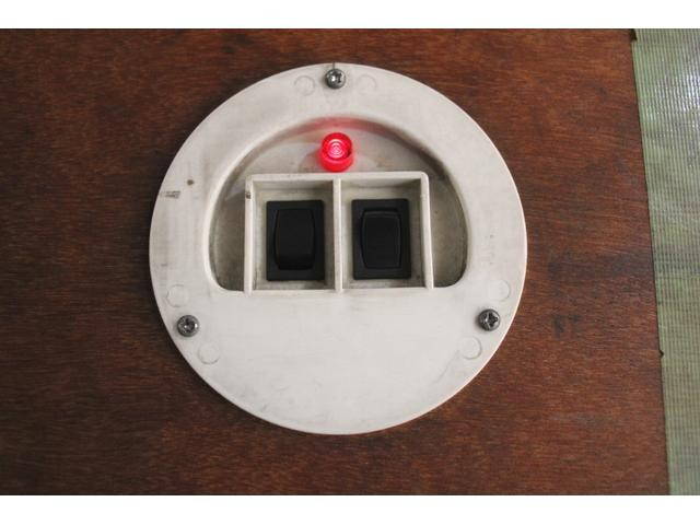 いすゞエルフアルミバン小型（2t・3t）[写真18]