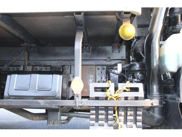 いすゞエルフアルミバン小型（2t・3t）[写真26]