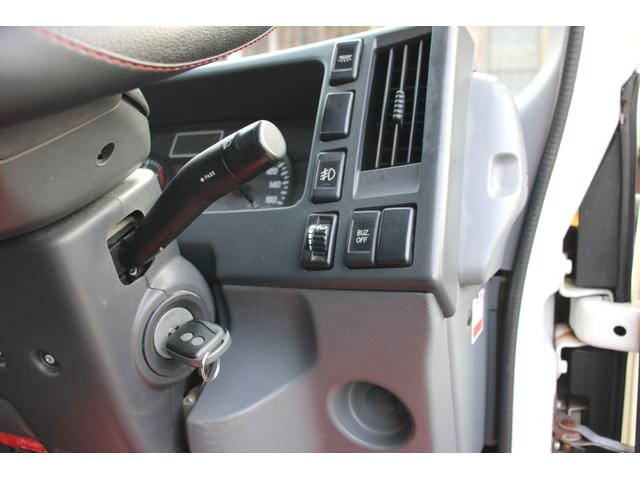 いすゞエルフアルミバン小型（2t・3t）[写真34]