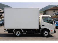 トヨタダイナ冷凍車（冷蔵車）小型（2t・3t）[写真08]