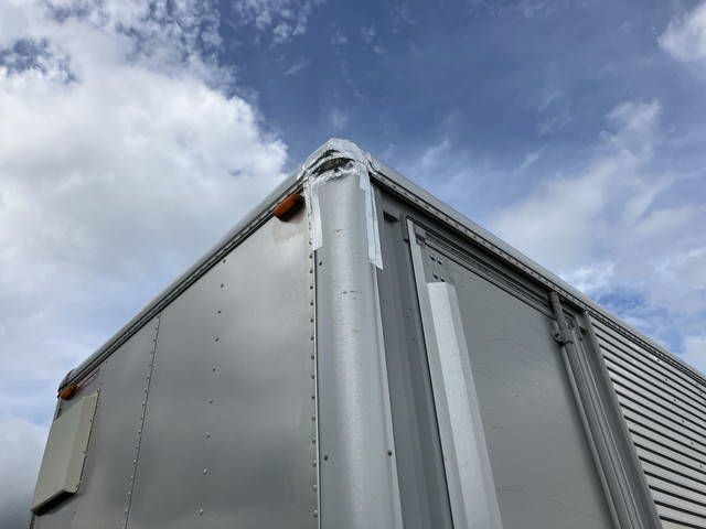 日野デュトロアルミバン小型（2t・3t）[写真10]