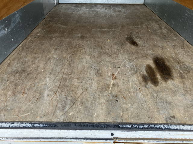 日野デュトロアルミバン小型（2t・3t）[写真17]