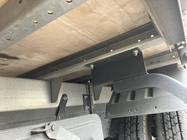 日野デュトロアルミバン小型（2t・3t）[写真25]