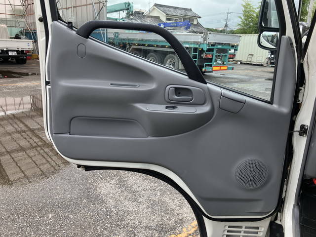 日野デュトロアルミバン小型（2t・3t）[写真29]