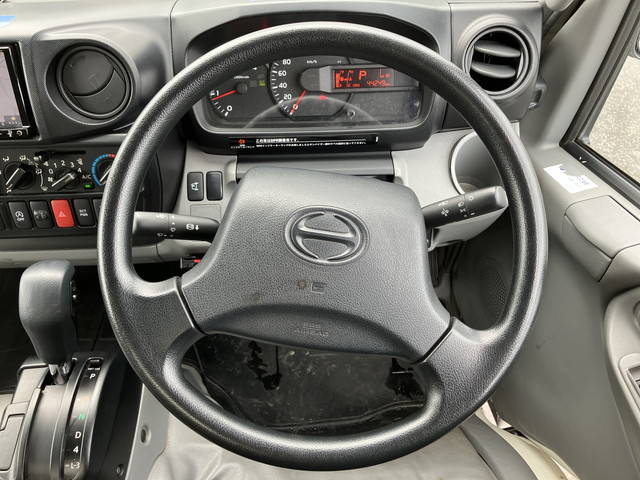 日野デュトロアルミバン小型（2t・3t）[写真36]