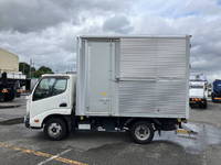 日野デュトロアルミバン小型（2t・3t）[写真06]