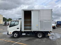 日野デュトロアルミバン小型（2t・3t）[写真07]