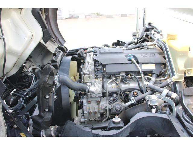 三菱ふそうキャンター平ボディ小型（2t・3t）[写真10]