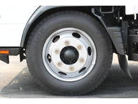 三菱ふそうキャンター平ボディ小型（2t・3t）[写真26]