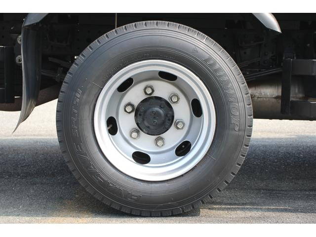 三菱ふそうキャンター平ボディ小型（2t・3t）[写真28]