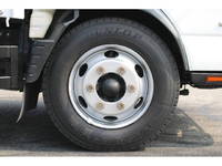 三菱ふそうキャンター平ボディ小型（2t・3t）[写真29]