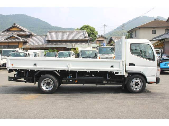 三菱ふそうキャンター平ボディ小型（2t・3t）[写真03]