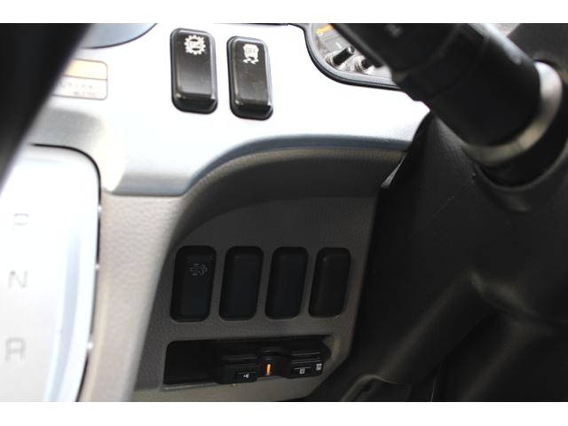 三菱ふそうキャンター平ボディ小型（2t・3t）[写真33]