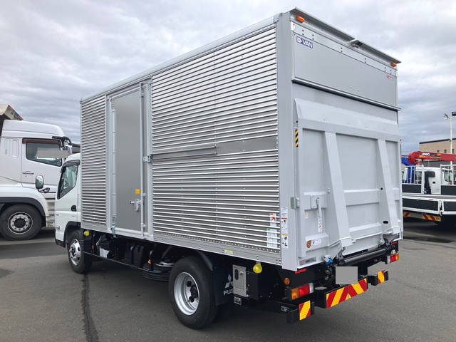 三菱ふそうキャンターアルミバン小型（2t・3t）[写真02]