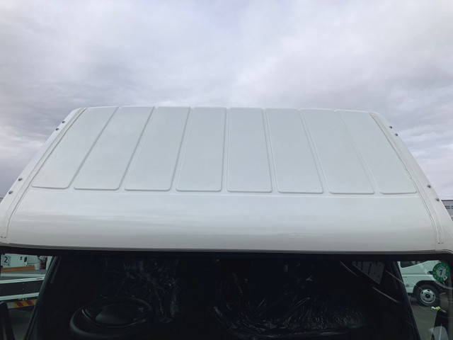 三菱ふそうキャンターアルミバン小型（2t・3t）[写真22]