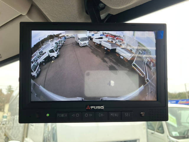 三菱ふそうキャンターアルミバン小型（2t・3t）[写真25]