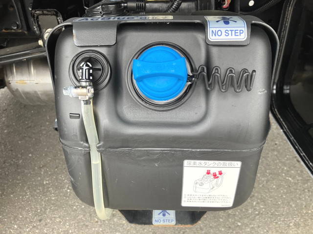 三菱ふそうキャンターアルミバン小型（2t・3t）[写真32]