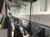 三菱ふそうキャンターアルミバン小型（2t・3t）[写真38]