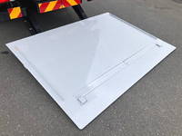 三菱ふそうキャンターアルミバン小型（2t・3t）[写真10]