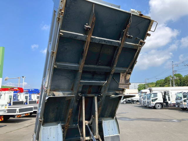 いすゞエルフダンプ小型（2t・3t）[写真11]