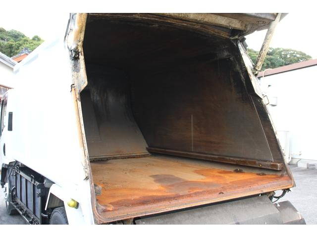 いすゞエルフパッカー車（塵芥車）小型（2t・3t）[写真19]