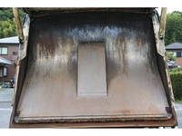 いすゞエルフパッカー車（塵芥車）小型（2t・3t）[写真23]