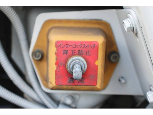 いすゞエルフパッカー車（塵芥車）小型（2t・3t）[写真24]