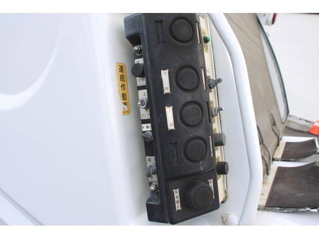 いすゞエルフパッカー車（塵芥車）小型（2t・3t）[写真25]