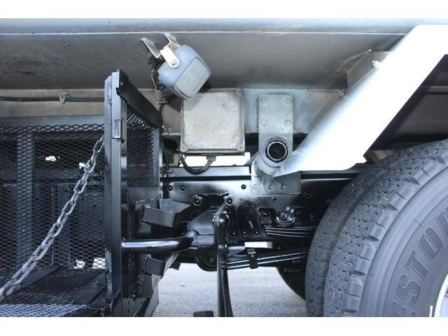 いすゞエルフパッカー車（塵芥車）小型（2t・3t）[写真28]