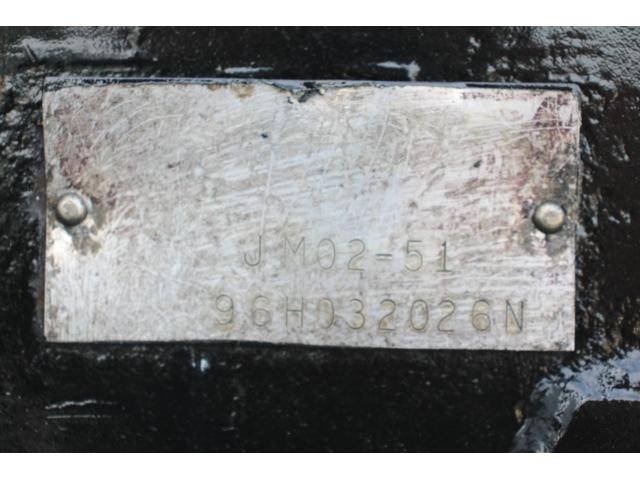 いすゞエルフコンテナ専用車小型（2t・3t）[写真11]