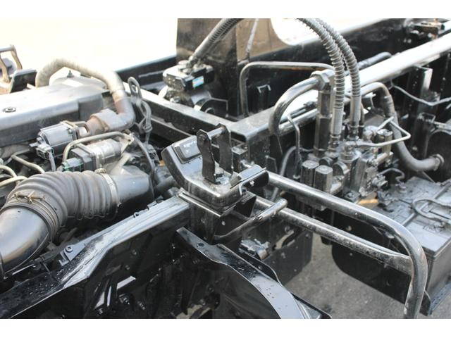 いすゞエルフコンテナ専用車小型（2t・3t）[写真13]