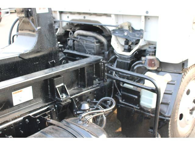 いすゞエルフコンテナ専用車小型（2t・3t）[写真14]