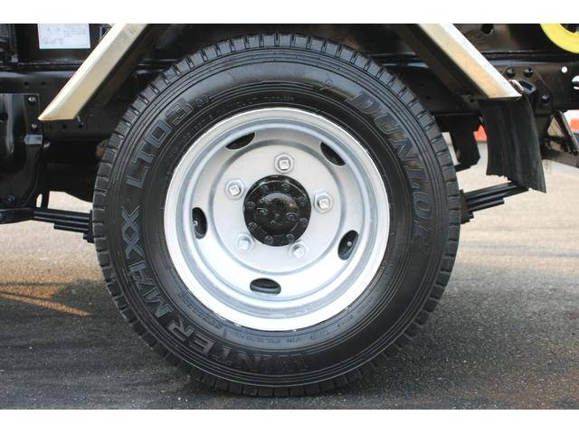 いすゞエルフコンテナ専用車小型（2t・3t）[写真24]