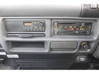 いすゞエルフコンテナ専用車小型（2t・3t）[写真28]