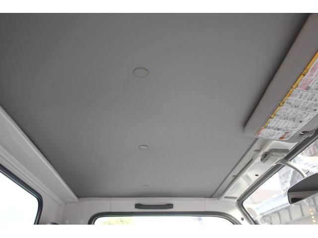 いすゞエルフコンテナ専用車小型（2t・3t）[写真33]