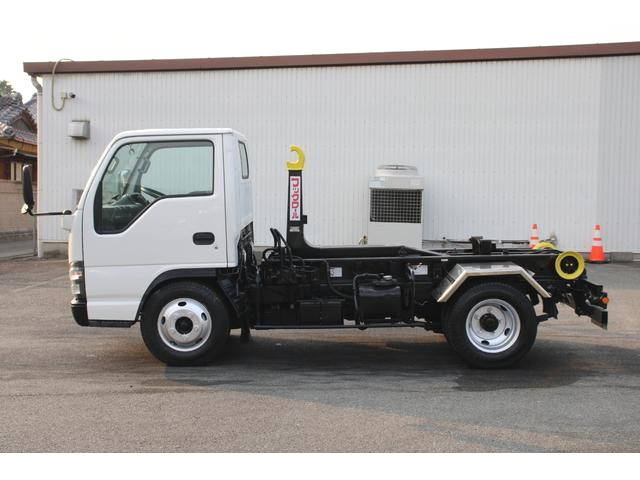 いすゞエルフコンテナ専用車小型（2t・3t）[写真04]