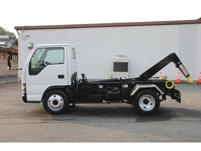 いすゞエルフコンテナ専用車小型（2t・3t）[写真07]