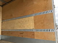 いすゞエルフアルミバン小型（2t・3t）[写真14]