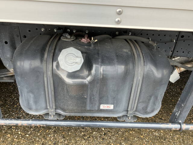 いすゞエルフアルミバン小型（2t・3t）[写真19]