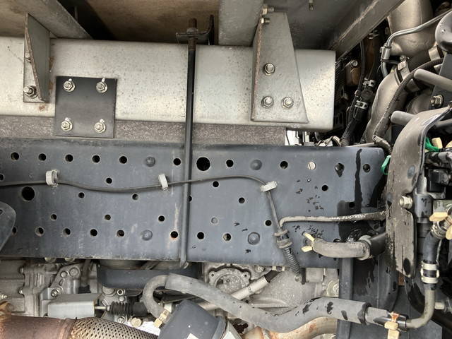 いすゞエルフアルミバン小型（2t・3t）[写真20]