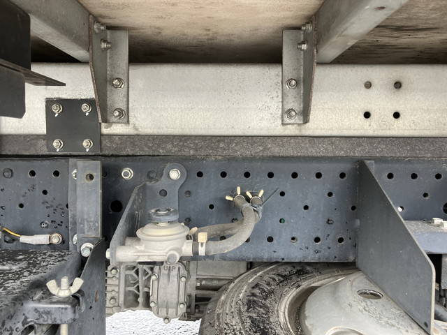 いすゞエルフアルミバン小型（2t・3t）[写真21]